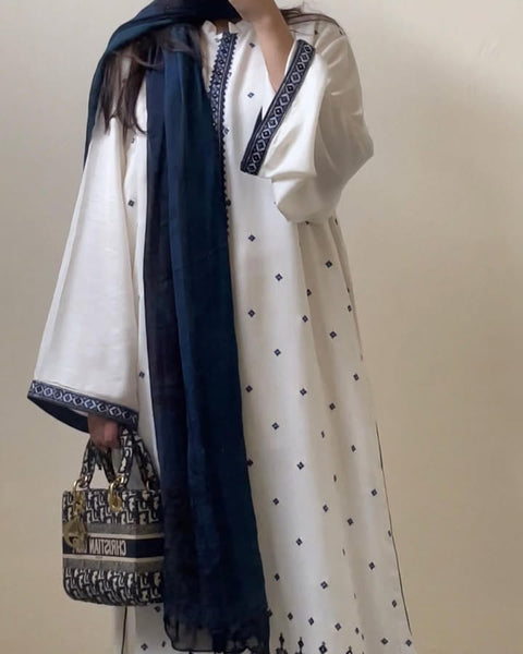 Vanzila  Embroidered 3PC